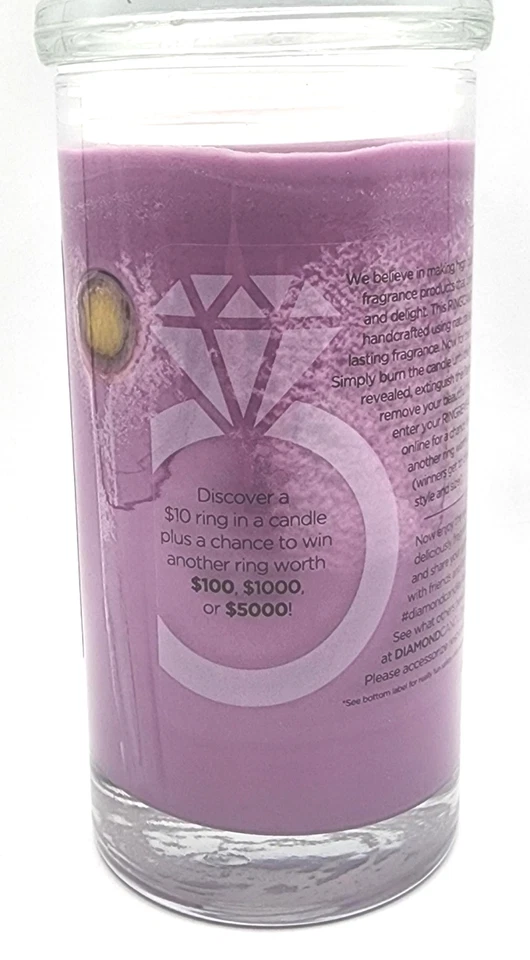 DIAMOND CANDLES Lavanda Encaje Púrpura Vaso Grande Pilar Tarro ANILLO Vela 21 OZ Foto 3 de 4