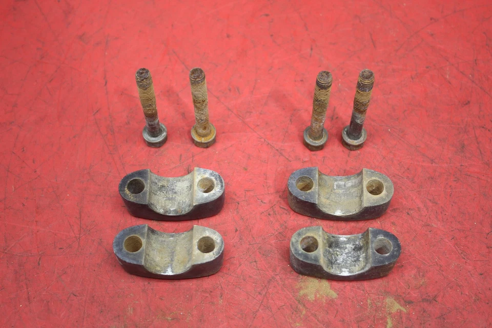 Suzuki Quadrunner LT230E 1991 abrazaderas de manillar soportes 56211-27200-291 Foto 2 de 4