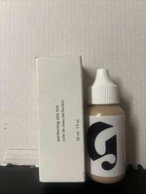NEW Glossier Perfecting Skin Tint light medium G10 1 oz.