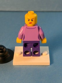 LEGO Seasonal Minifig #45023 - Woman Witch Hat - hol283 - Light Scratches/Crack