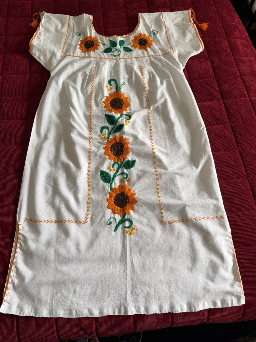 embroidered cap sleeve dress Hattie Dress in Embroidered Spring Floral XXS main image 0