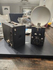 Vintage Kodak Six-20 Brownie Flash Kodak 620 Film Box Camera - UNTESTED