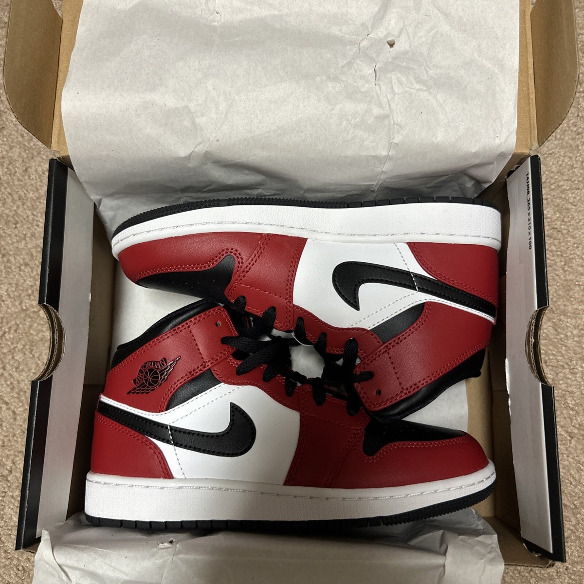BRAND New Nike Air Jordan Mid Chicago Black Toe Black Gym Red