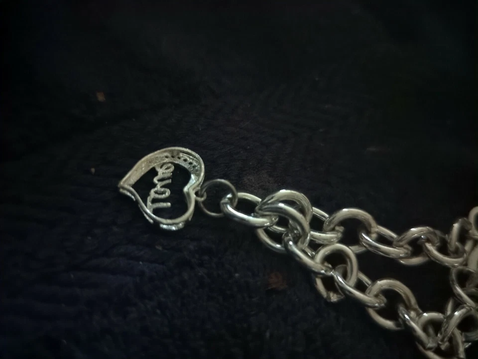 JLO JENNIFER LOPEZ Rhinestone HEART Charm Tag Silver Plate Toggle Bracelet 7.5" - Image 4 of 4