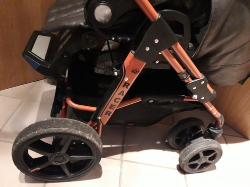 Schöner Hartan Racer S Kombi Kinderwagen Kunstleder braun/ orange - Bild 8 von 12