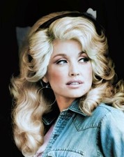 Dolly Parton Unsigned 8x10 Photo
