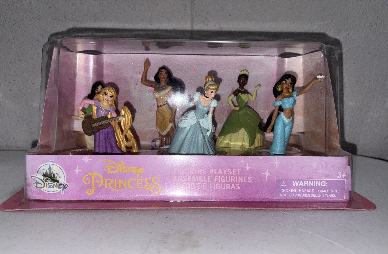New In Box 6 Princesses