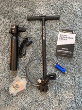 Mini scuba tank with pump