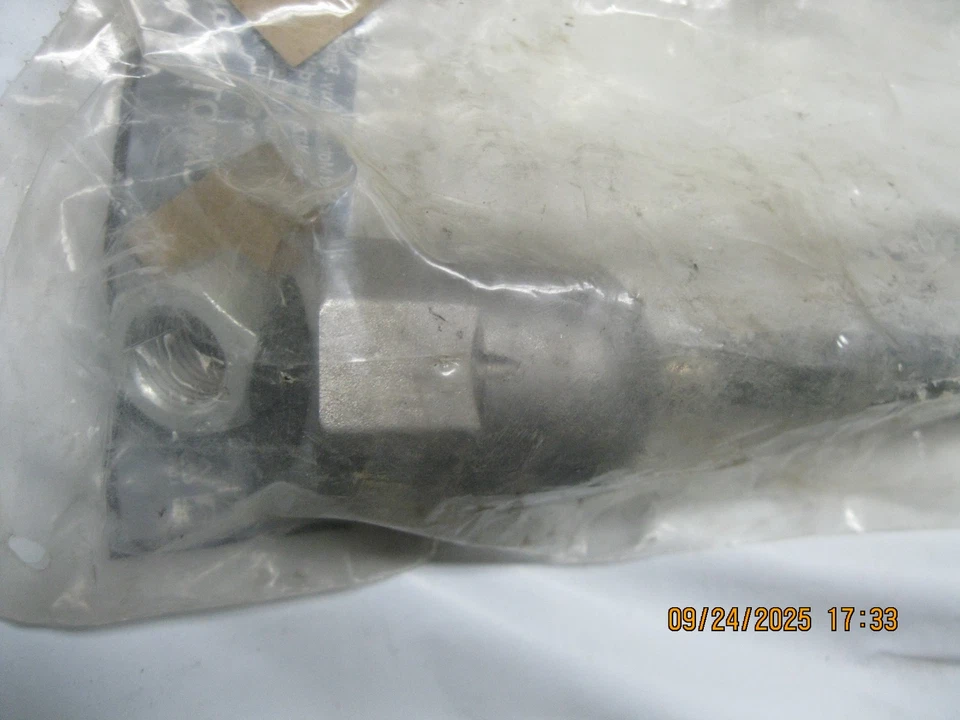 Steering Tie Rod End Motorcraft MEOE-12 1F1Z-3280-AA Foto 2 de 4