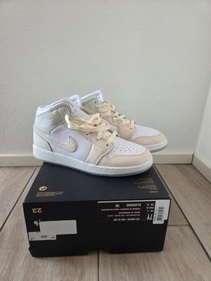 Nike Air Jordan 1 MID SE (GS) Größe 40 (7Y) Farbe ICE SEA GLASS
