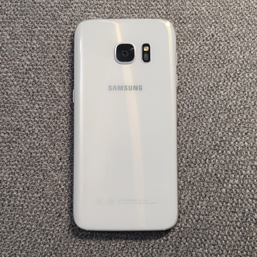 Samsung Galaxy S7 Edge SM-G935F/DS 32GB DUAL SIM Unlocked