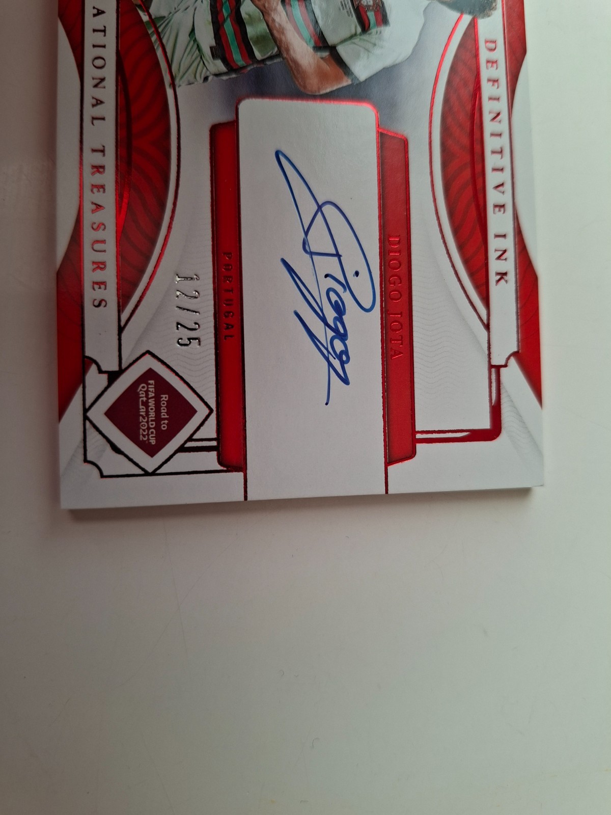 National Treasures Diogo Jota Definitive Ink Ruby 12/25 on card auto view 3