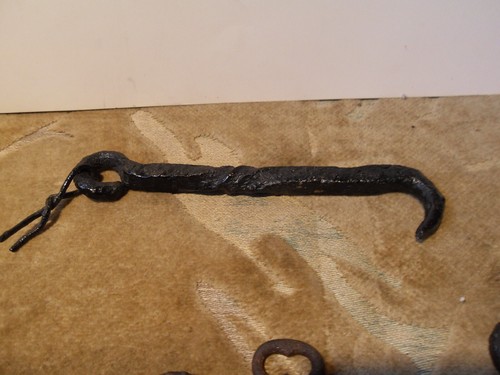 OLD Door Hinge Spring Loaded Self Closing Some Nails & A Key FOR PARTS - Picture 8 of 15