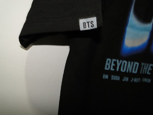 NEW Official BTS World Tour Beyond The Scene Black T-Shirt Light Blue Logo Large - Picture 4 of 4