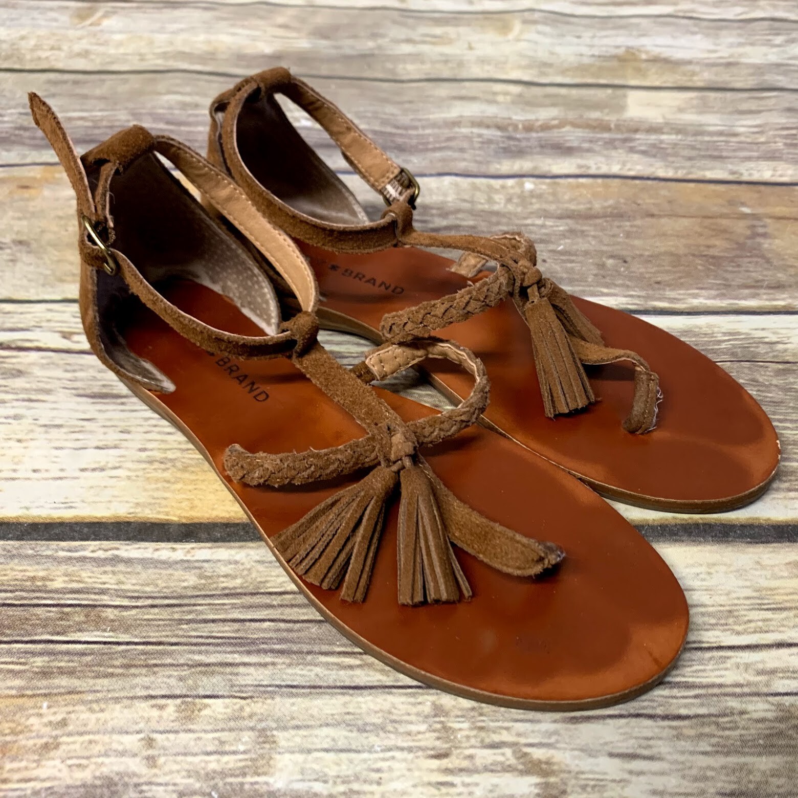 lucky brand thong sandals