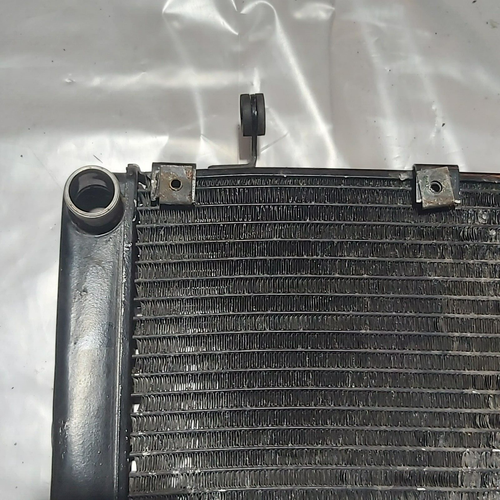 GENUINE SUZUKI TL1000S TL1000 S 1997 -2001 RADIATOR - SLIGHT BEND NO LEAKS - Picture 14 of 21