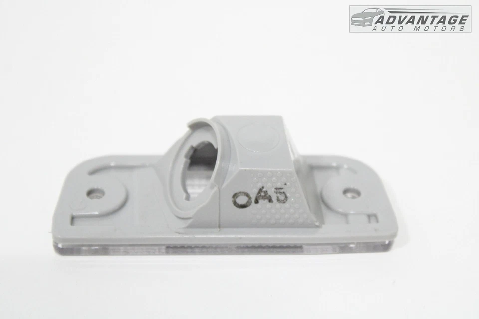 2019-2020 HYUNDAI SANTA FE REAR LEFT SIDE TAILGATE LICENSE LIGHT LAMP OEM - Image 3 of 4