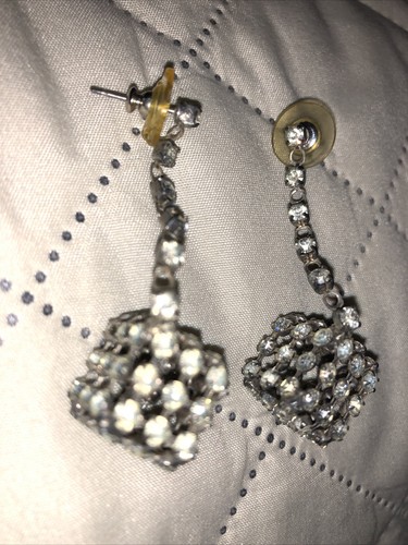Rhinestone Earring Shaped like Dice ~ Pierced ~ Vintage - Picture 2 of 2