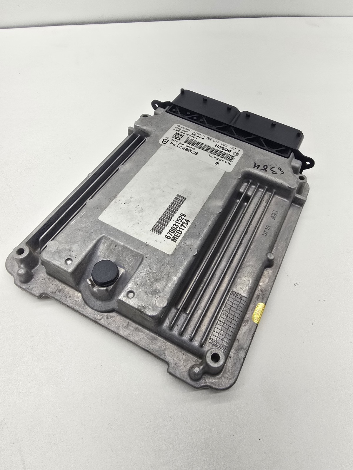 Maserati Ghibli 3.0 2015  Engine Control Unit Module ECU 670007174 OEM