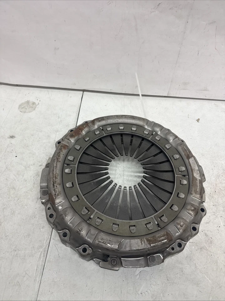 Placa de presión de embrague SACHS 24157502 se adapta a MACK / RENAULT / VOLVO / UD Foto 2 de 4