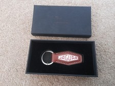 NEW GENUINE JAGUAR HERITAGE BROWN LEATHER KEYRING XJR S E F-TYPE XJS XK XK8 XJ