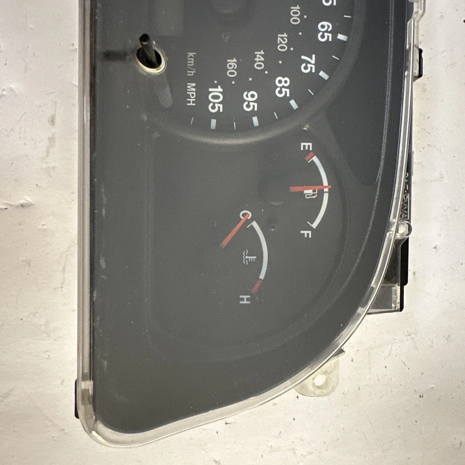 Speedometer Cluster Canada XL-7 Excluding Limited Fits 01-02 VITARA D4 - Image 4 of 4