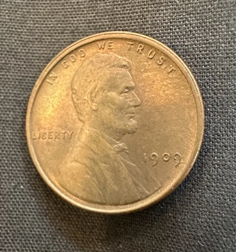 1909 VDB Lincoln Wheat Cent  uncirculated MS UNC RED / Brown luster