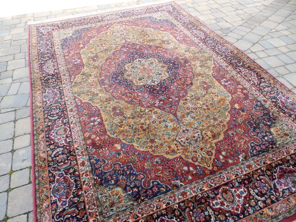 Vintage LARGE Orig Karastan Medallion Kirman 8.8 x 12' 100% Wool Rug 700/718 EUC - Image 4 of 4