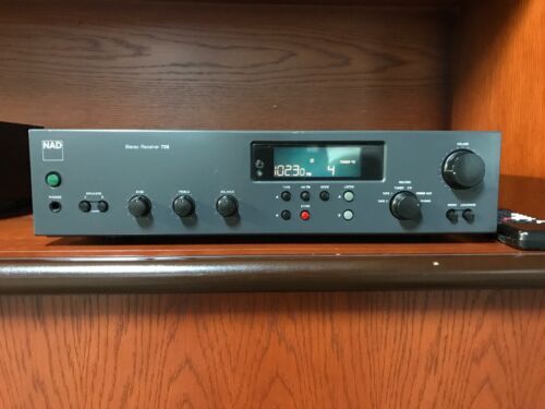 NAD 705 stereo receiver with phono input - Picture 1 of 10