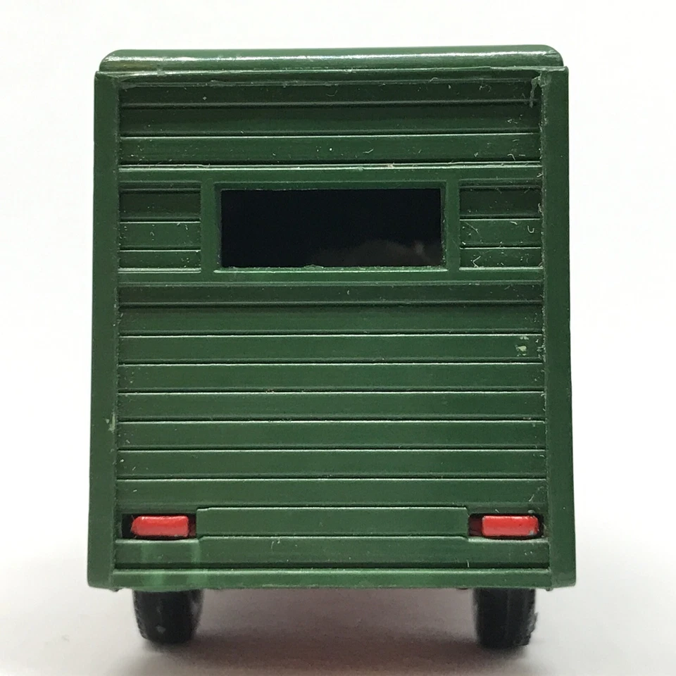 Lesney Matchbox No. 17 Horse Box Ergomatic Cab 1969 Red - Made In England W/Box - Image 3 of 4