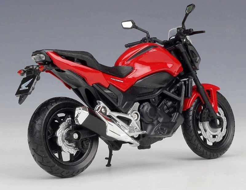 1:18 Welly Honda NC750S Motorcycle Bike Model New in Box - Image 3 of 4