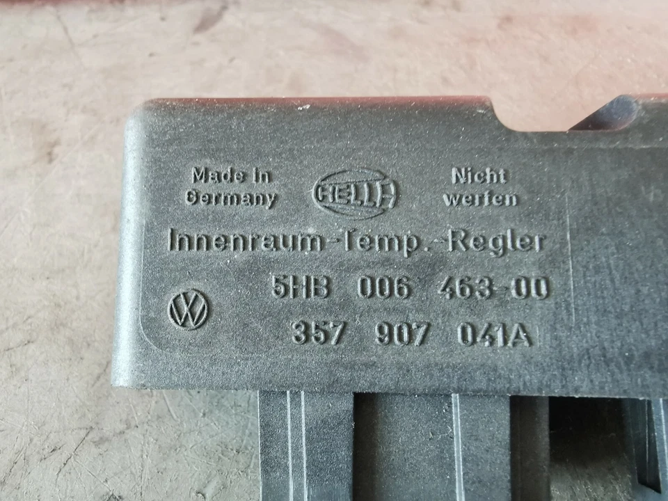 VW Vento 1H2 Passat 35i Innenraum-Temperatur Regolatore Centralina 357907041A - Immagine 4 di 4