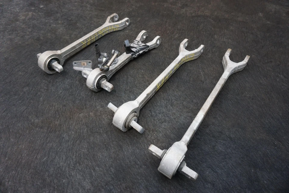 Set 4 Rear Left Upper & Lower Control Arms A2323500803 Mercedes SL63 AMG 2022-24 - Image 3 of 4