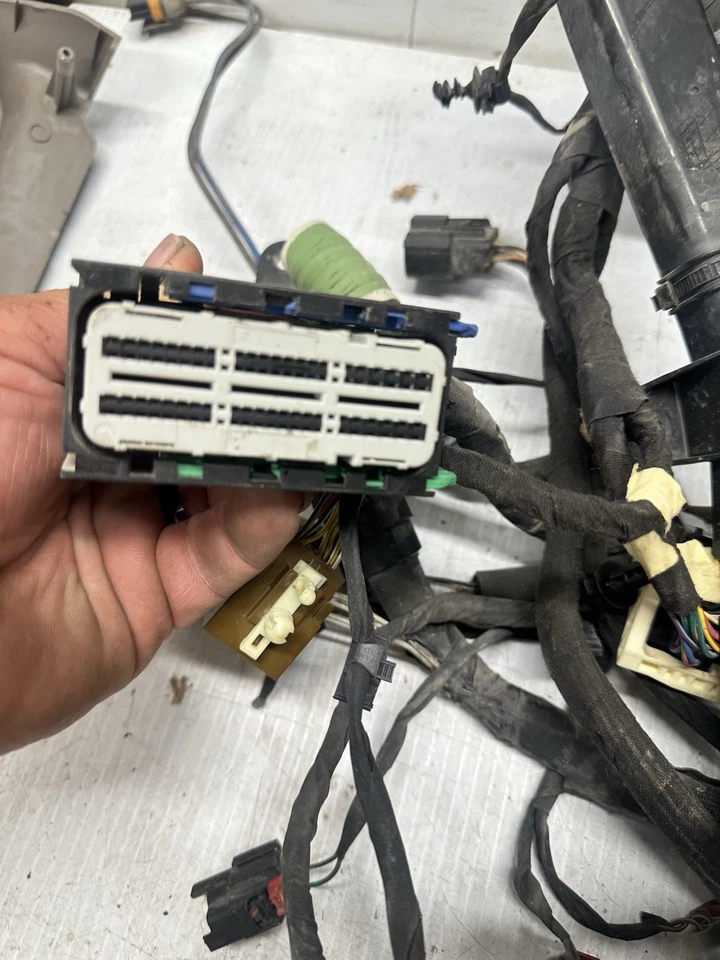 Dodge Charger 2015 3,6 L faro a tablero arnés de cableado 68213728ac caja de fusibles Foto 4 de 4