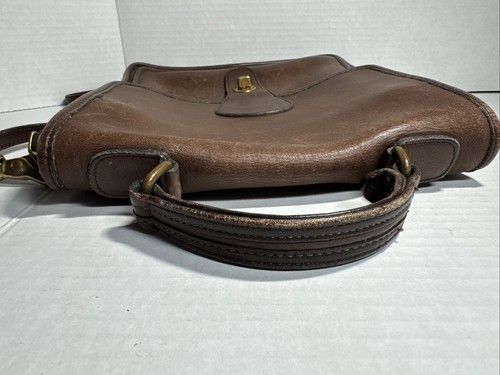 Borsa a tracolla Coach vintage in pelle marrone stazione senza borsa fob made in USA fine anni 80? - Foto 14 di 24