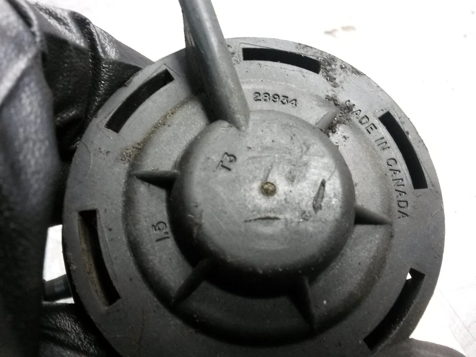 Interruptor de vacío Chrysler Town & Country 1998 3,8 Foto 3 de 4