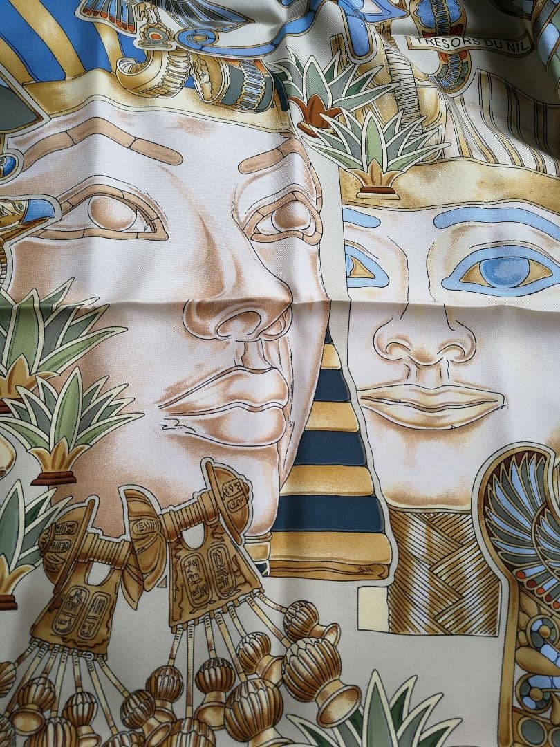 Hermes Scarf Stole Tresors du Nil Egypt King Gold Ornament Silk
