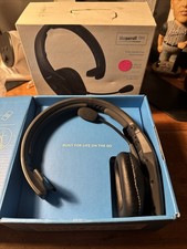 BlueParrott B550-XT Noise-Canceling Wireless Headset 2 