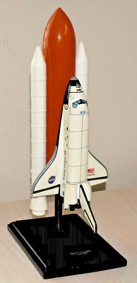 desk display model 1/200 space shuttle NASA Space Shuttle Orbiter