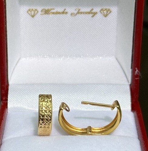 18k Solid Yellow Gold Lady Kid Shiny Hoop Earrings, 1.58 Grams - Picture 7 of 7