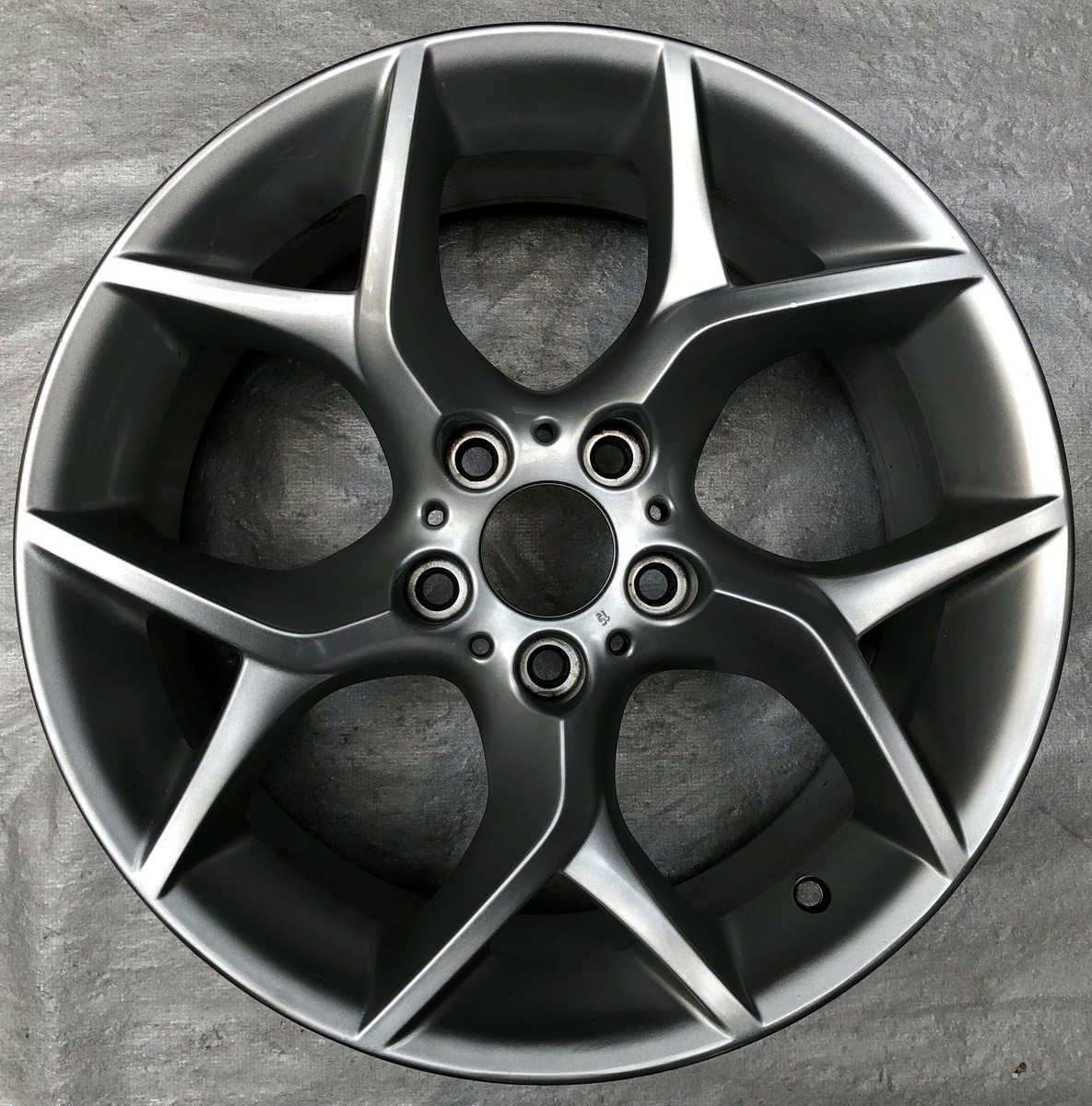 1 Original BMW Alloy Wheel Styling 322 8Jx18 ET30 6789145 X1