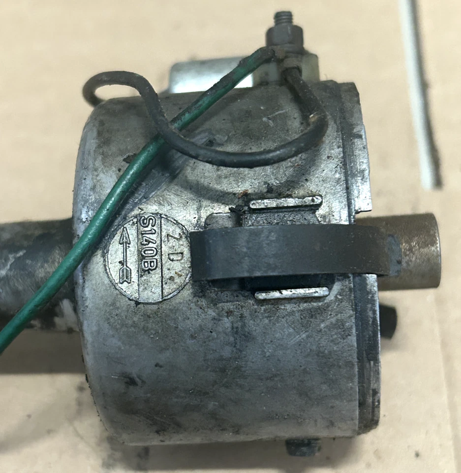 Distribuidor vintage OEM FIAT 850 Spider Marelli S140B Foto 2 de 4