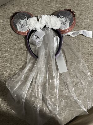 Disney Parks 2022 Haunted Mansion The Bride Veil Sequin  display picture 2