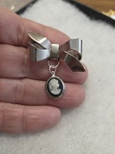 Vtg silver tone Bow dangle black white Cameo ...