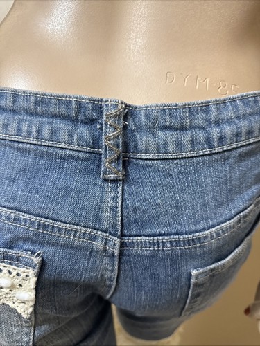 Women’s Blue Denim Cotton Casual Summer Stretch Slim Beaded Size M Shorts Capri - Picture 17 of 22