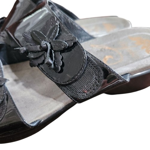 Dansko Patent Leather Sandals Donna Sz 39 US 9 Black Wedge Flowers Double Strap - Picture 4 of 11