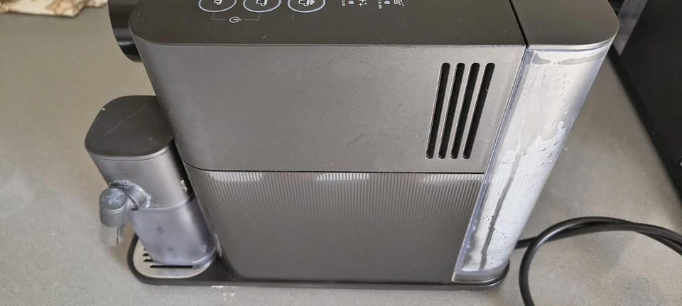 De'Longhi Nespresso Lattissima One EN510.B, foto 2 di 5