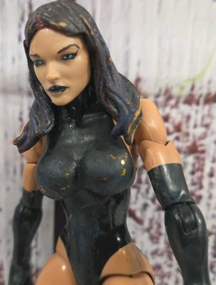 "Figura de acción personalizada de X-Men Psylocke de 6"" de Marvel Legends" Foto 2 de 4