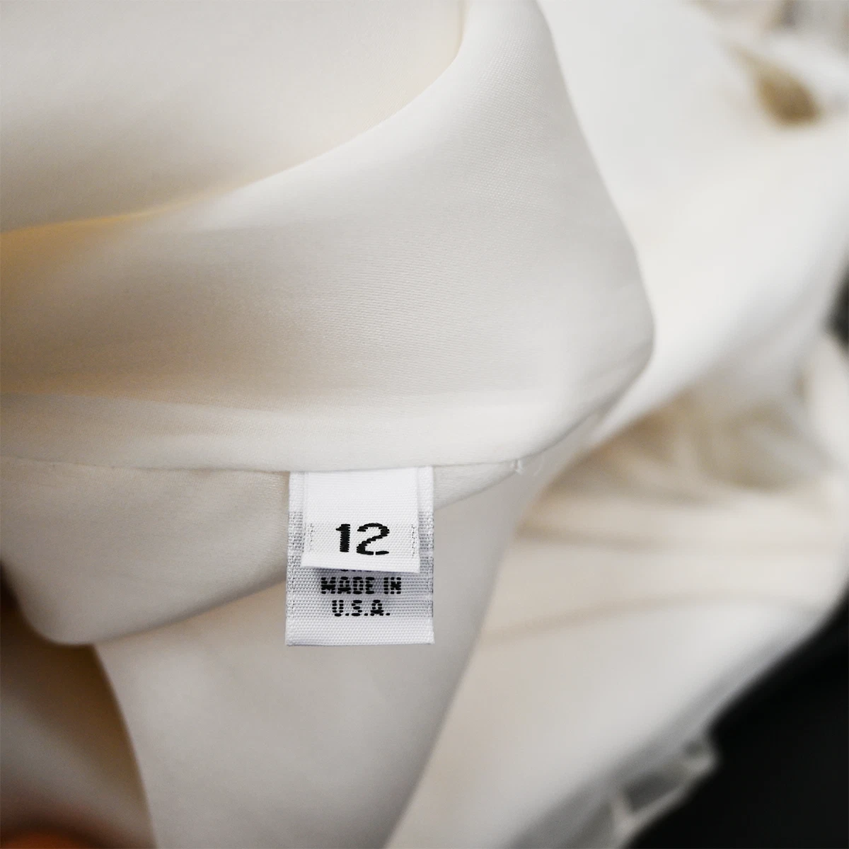 OFF WHITE Abito da sposa Naeem Kahn taglia 12 bianco sporco perline ricamate manica lunga seta