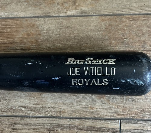 Joe Vitiello Player Used Baseball Bat- Kansas City Royals- 1995-1999- Cracked - Picture 3 of 4